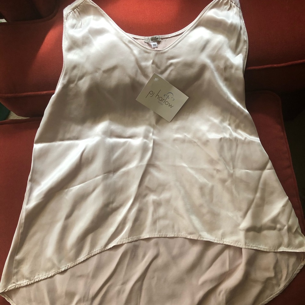 PJ Harlow set